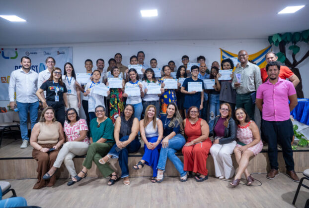 Cerimônia Conquistas que Inspiram homenageia estudantes da rede municipal do Paulista