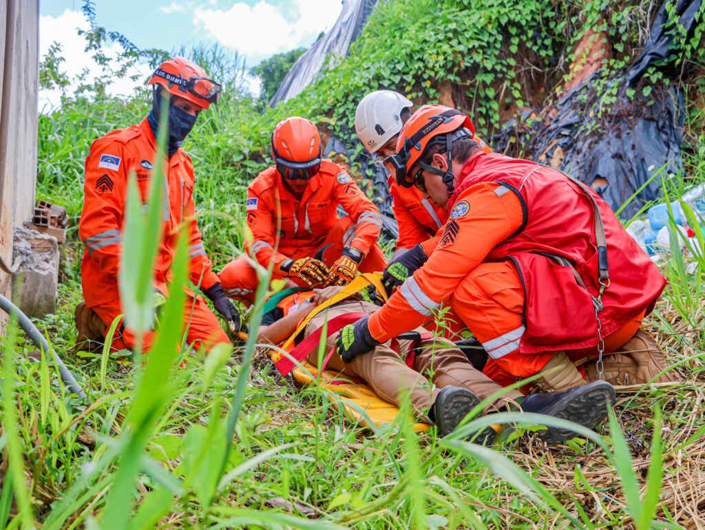 Paulista realiza simulação de deslizamento para PCD e reforça inclusão na Defesa Civil
